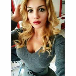 İzmir Konak otele eve gelen escort Aslı